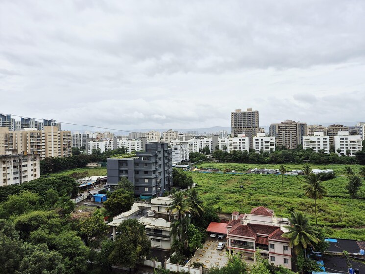 Exterior View, varsha-solitaire 3 Bedroom 2400 Sq.Mt. Apartment In Hadapsar Pune 9087487