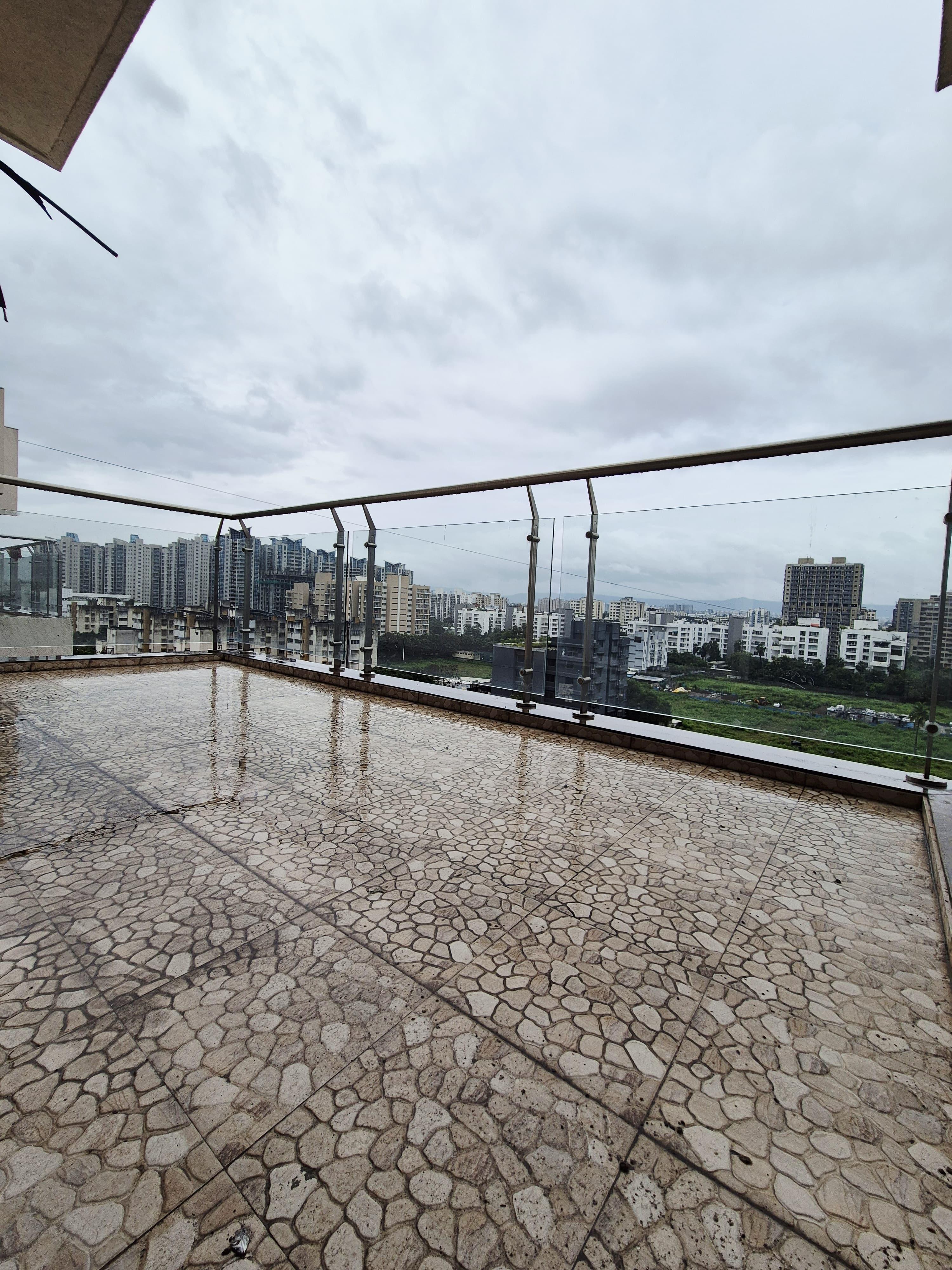 3 BHK 2400 Sq.Mt. Apartment in Varsha Solitaire