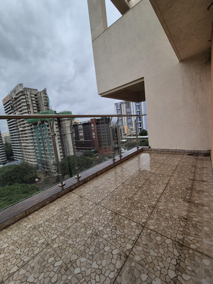 Exterior View, varsha-solitaire 3 Bedroom 2400 Sq.Mt. Apartment In Hadapsar Pune 9087487