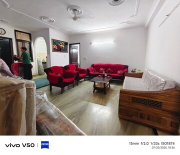 Living Room in 3 BHK Builder Floor at Chattarpur – for Rent
