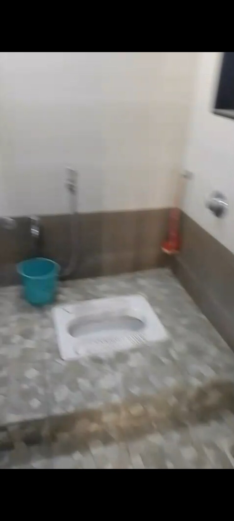 Bathroom, green-acres-apartment 3 Bedroom 975 Sq.Ft. Apartment In Waghbil Thane 9087598