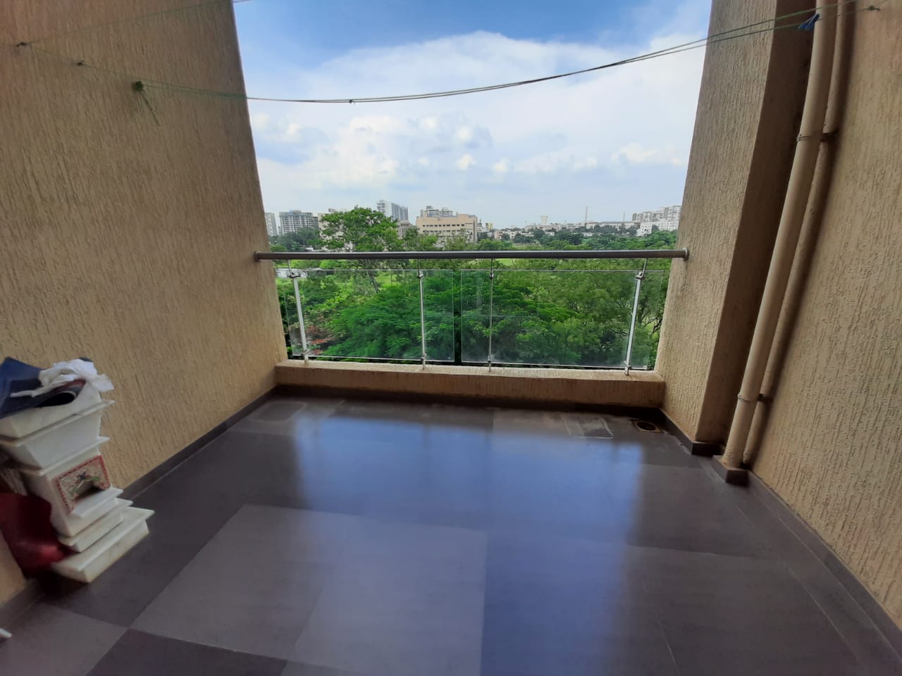 3 BHK 1027 Sq.Ft. Apartment in Gulmohar Primrose