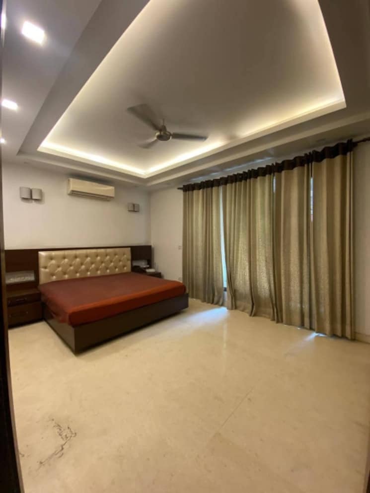 Room, freedom fighters enclave 3 Bedroom 1600 Sq.Ft. Apartment In Freedom Fighters Enclave Delhi 9087697