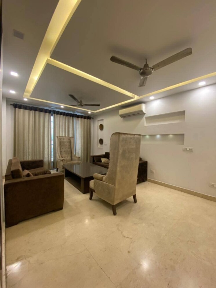 Living Room, freedom fighters enclave 3 Bedroom 1600 Sq.Ft. Apartment In Freedom Fighters Enclave Delhi 9087697