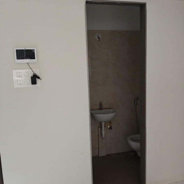 Attached Bathroom, hs-samarpan 1 Bedroom 302 Sq.Ft. Apartment In Tps Colony Mumbai 9087705