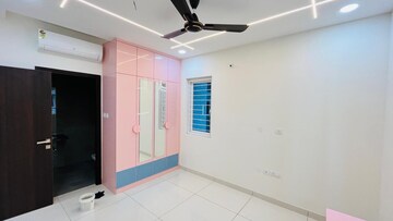 Room in 2 BHK Apartment at Aparna Sarovar Zicon, Nallagandla – for Rent
