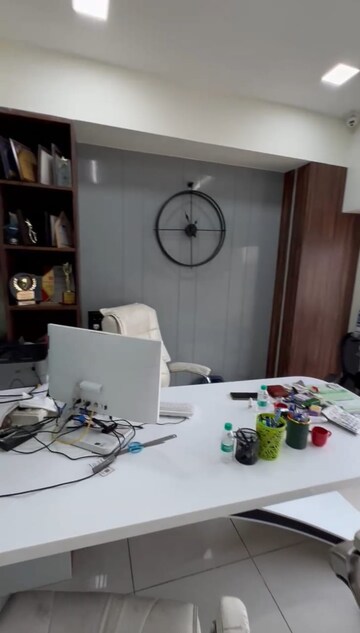  Office Space For Rent in Sun Westbank, Navrangpura