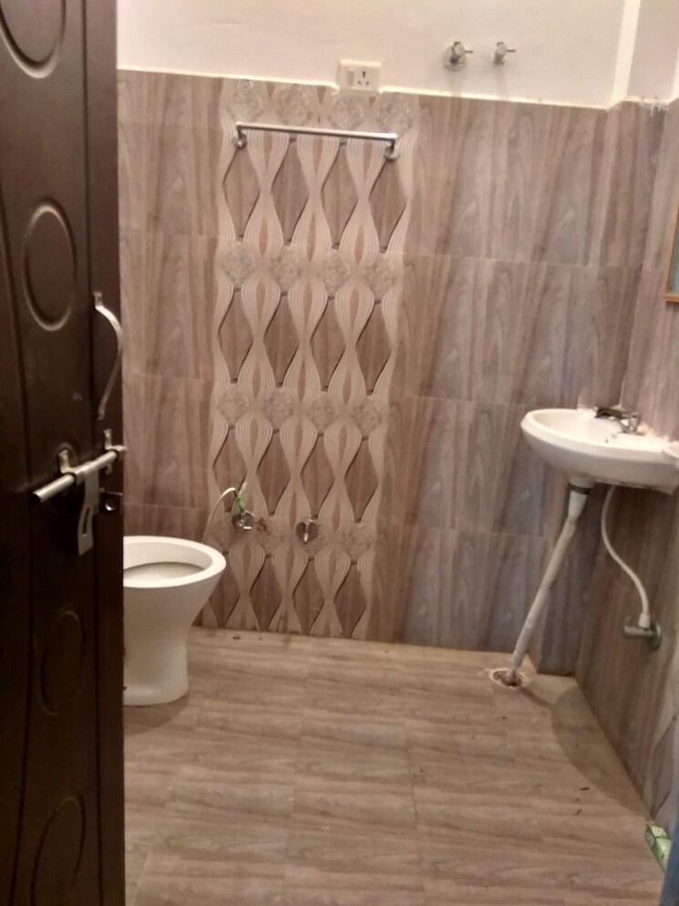 Bathroom, gomti nagar 2 Bedroom 1250 Sq.Ft. Independent House In Gomti Nagar Lucknow 9087798
