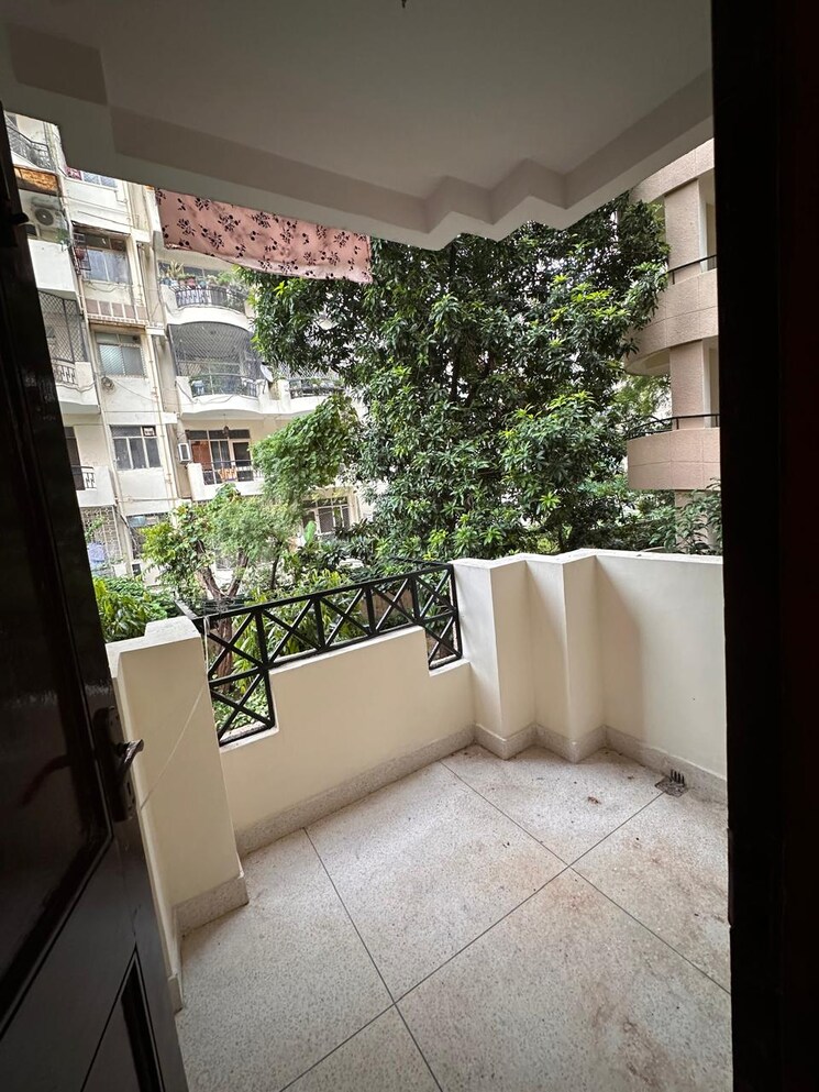 Balcony, ansal-sushant-apartments 3.5 Bedroom 2300 Sq.Ft. Apartment In Sushant Lok I Gurgaon 9087799