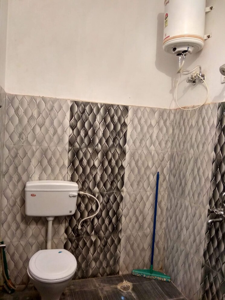 Bathroom, gomti nagar 2 Bedroom 1250 Sq.Ft. Independent House In Gomti Nagar Lucknow 9087798