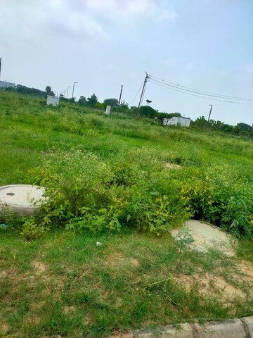  Plot For Sale in Nh 24