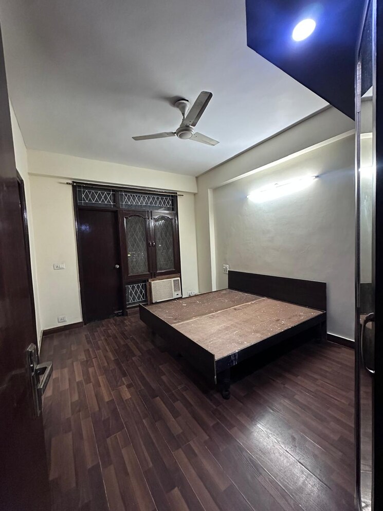 Bedroom, ansal-sushant-apartments 2 Bedroom 1200 Sq.Ft. Apartment In Sushant Lok I Gurgaon 9087885