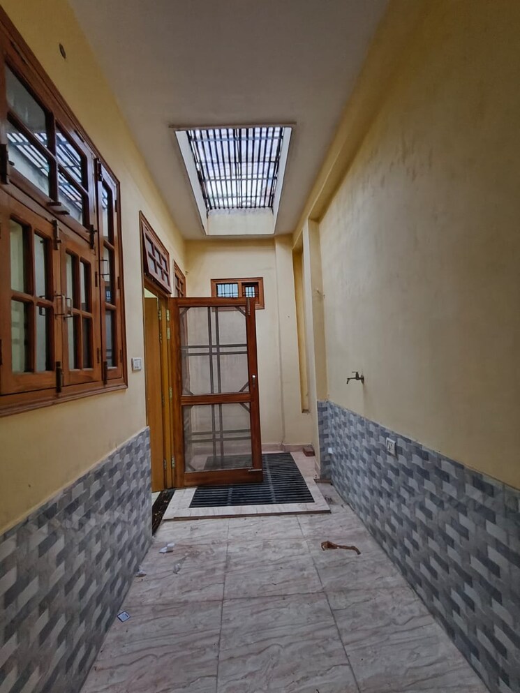 Balcony, gomti nagar 3 Bedroom 1500 Sq.Ft. Independent House In Gomti Nagar Lucknow 9087868