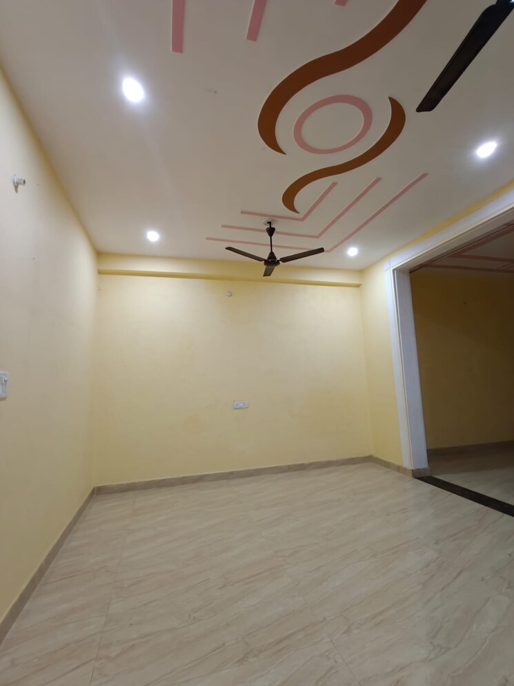 Room, gomti nagar 3 Bedroom 1500 Sq.Ft. Independent House In Gomti Nagar Lucknow 9087868