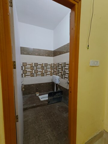 Bathroom in 3 BHK Independent House at Gomti Nagar – for Rent