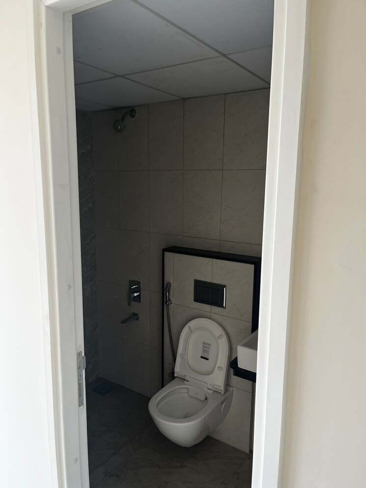 Bathroom, godrej-green-vistas 1 Bedroom 468 Sq.Ft. Apartment In Mahalunge Pune 9087842