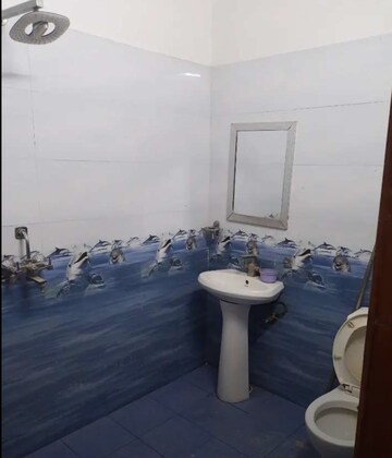 Room in 2 BHK Independent House at Gms Road – for Rent
