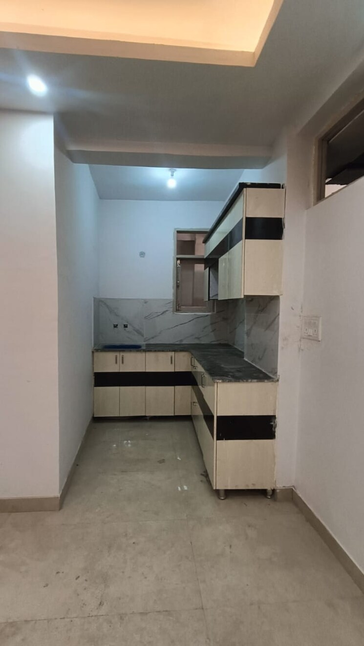 Kitchen, sarfabad village 3 Bedroom 1350 Sq.Ft. Builder Floor In Sarfabad Village Noida 9087892