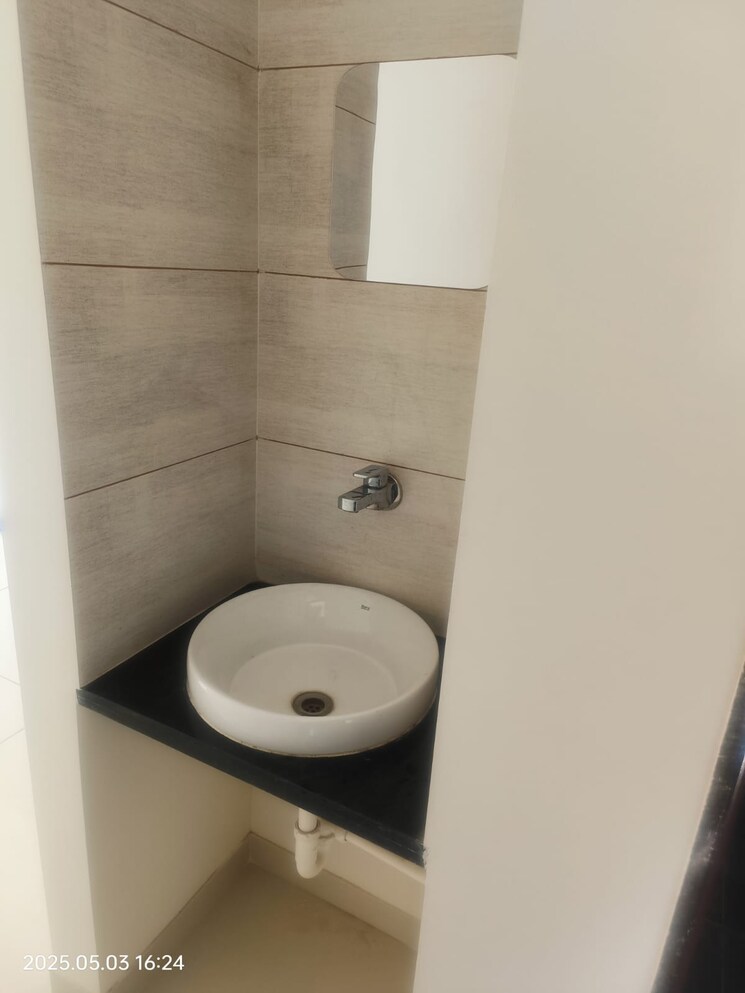 Bathroom, yashwin-orrizonte 2 Bedroom 649 Sq.Ft. Apartment In Kharadi Pune 9087987