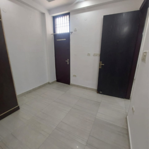 Room in 1 BHK Builder Floor at Vasundhara Sector 3 – for Sale