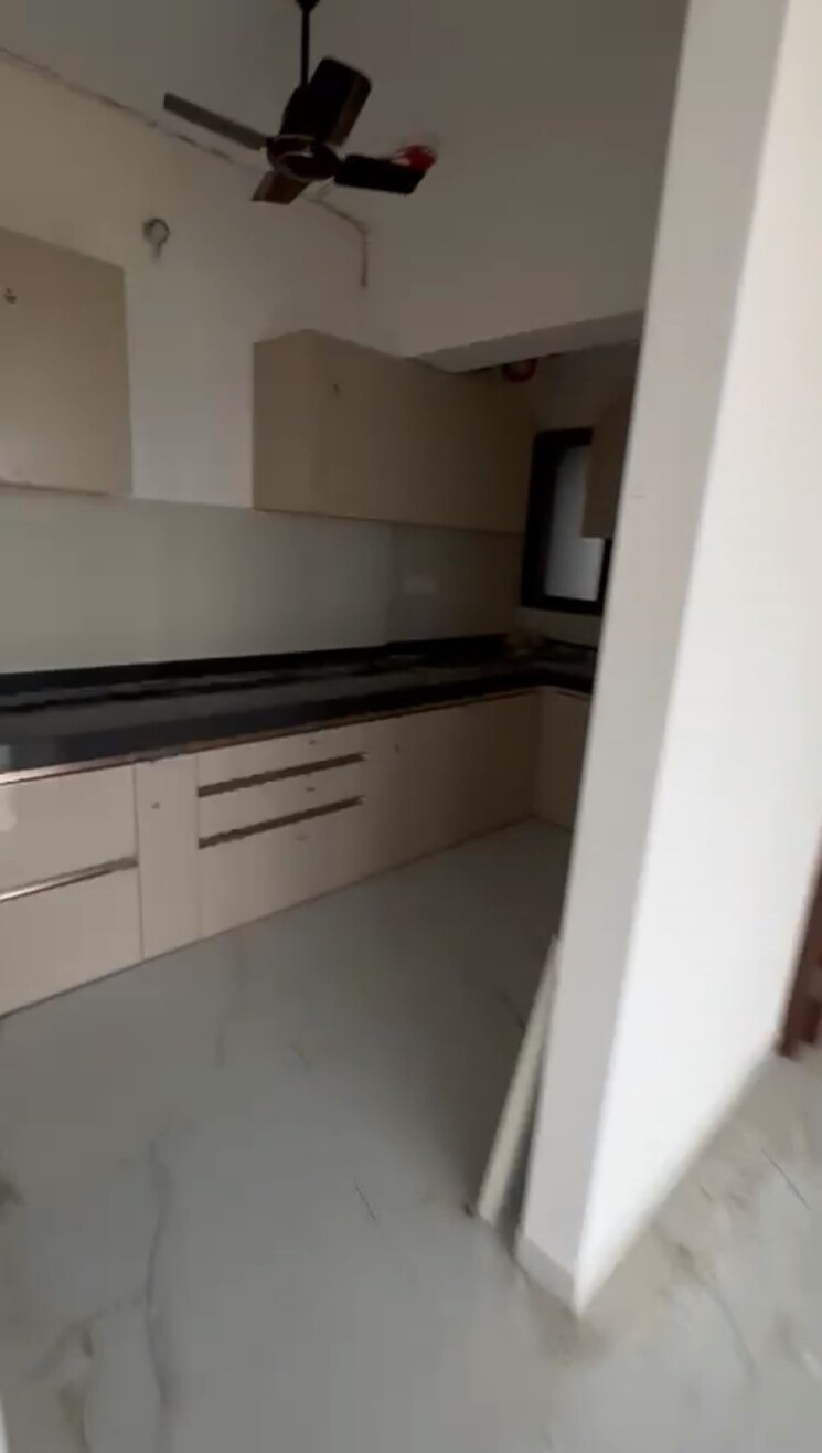 Kitchen, level-the-residences 3 Bedroom 1150 Sq.Ft. Apartment In Andheri West Mumbai 9088083