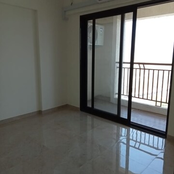 Room in 2.5 BHK Apartment at MICL Aaradhya Highpark Project 2 Of Phase 1, Penkarpada – for Rent