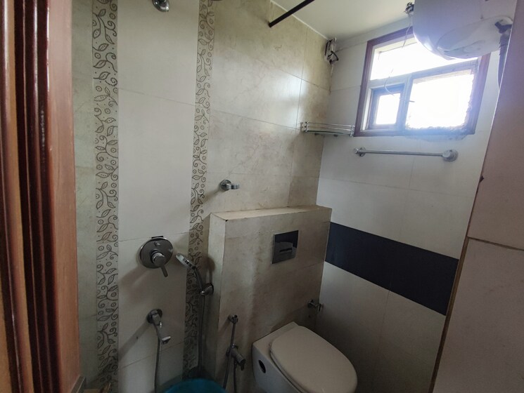 Bathroom, vk-varsha-apartments 3.5 Bedroom 2250 Sq.Ft. Apartment In Sadashiva Nagar Bangalore 9088166