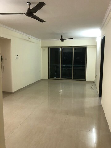 Room in 3 BHK Apartment at Joy Valencia, Jogeshwari East – for Rent