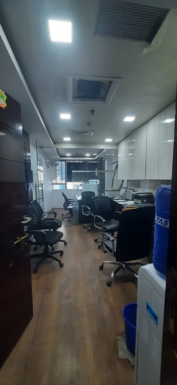Office Space For Rent in Krishna Apra 