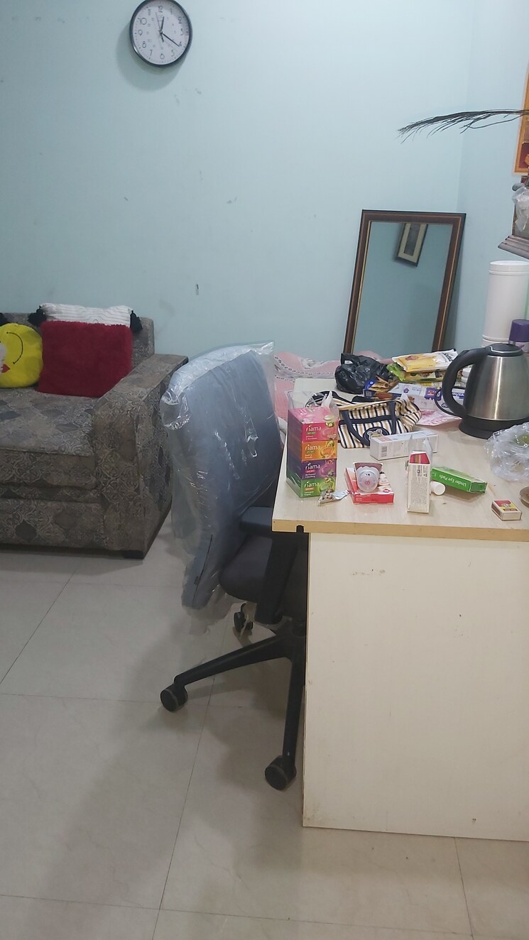 Team Area, mayur vihar 2.5 Bedroom 750 Sq.Ft. Builder Floor In Mayur Vihar Delhi 9088230