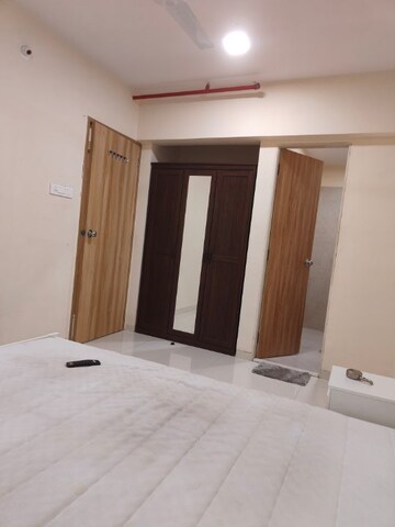 Room in 4 BHK Apartment at Sayba Heritage, Kurla East – for Sale