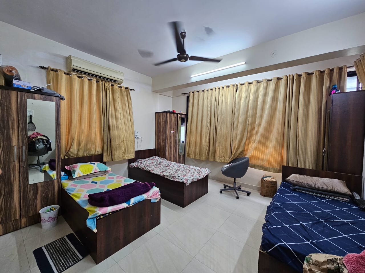Pg For Rent in Pare Lok Seva