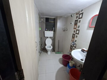 Bathroom in 2 BHK Apartment at Panch Pakhadi – for Rent