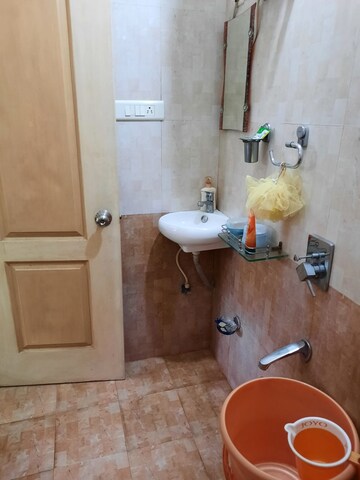 Bathroom in 2 BHK Apartment at Sunshine Tower Koper khairane, Kopar Khairane – for Rent