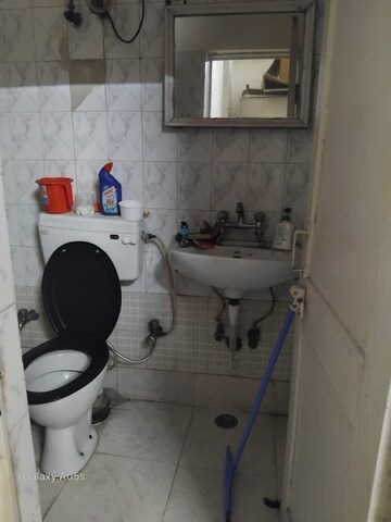 Bathroom in 1.5 BHK Apartment at Adchini – for Rent