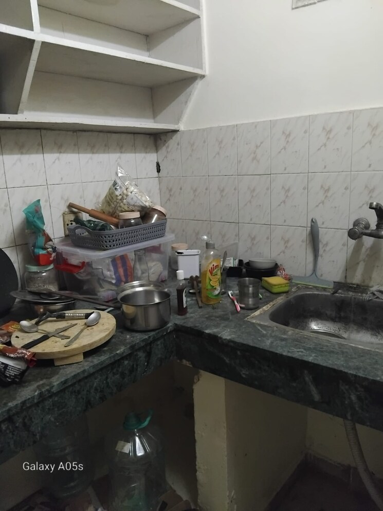 Kitchen, adchini 1.5 Bedroom 400 Sq.Ft. Apartment In Adchini Delhi 9088285