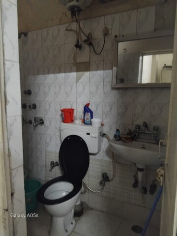 Bathroom in 1.5 BHK Apartment at Adchini – for Rent