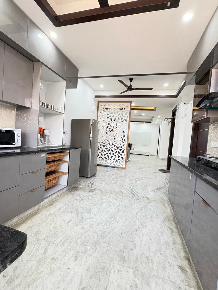 Kitchen, sector 57 4 Bedroom 420 Sq.Yd. Builder Floor In Sector 57 Gurgaon 9088303
