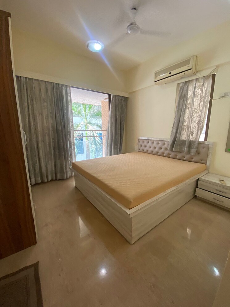 Living Room, bandra west 2 Bedroom 800 Sq.Ft. Apartment In Bandra West Mumbai 9088320