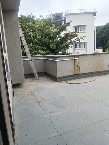 Balcony in 5 BHK Villa at Sindh Society, Aundh – for Rent