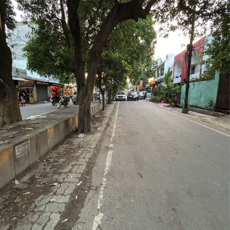  Parking, gomti nagar Commercial Land 2300 Sq.Ft. In Gomti Nagar Lucknow 9088359