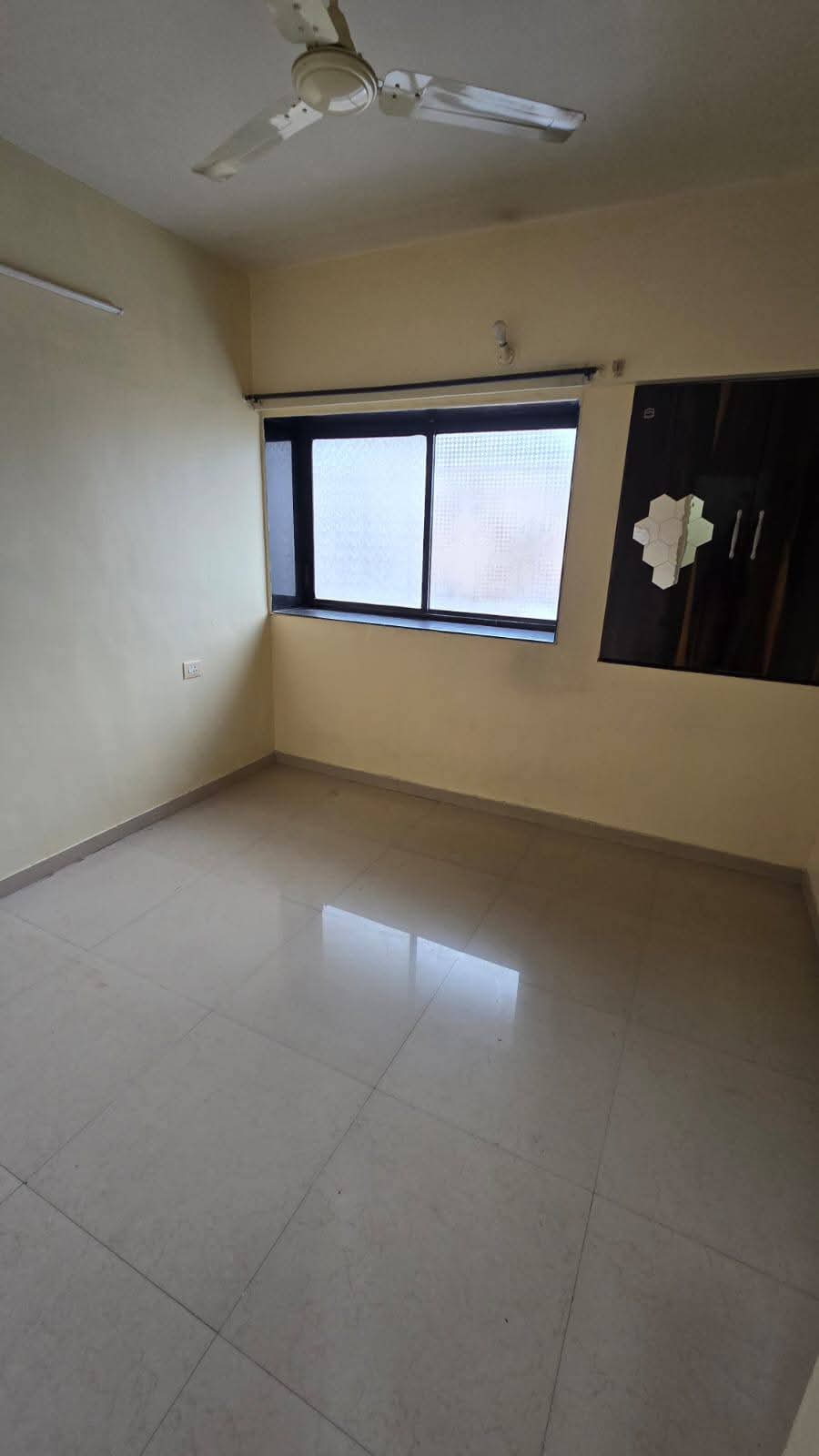 3 BHK + Servant Room 1400 Sq.Ft. Apartment in Hill Mist Harmony Apartment