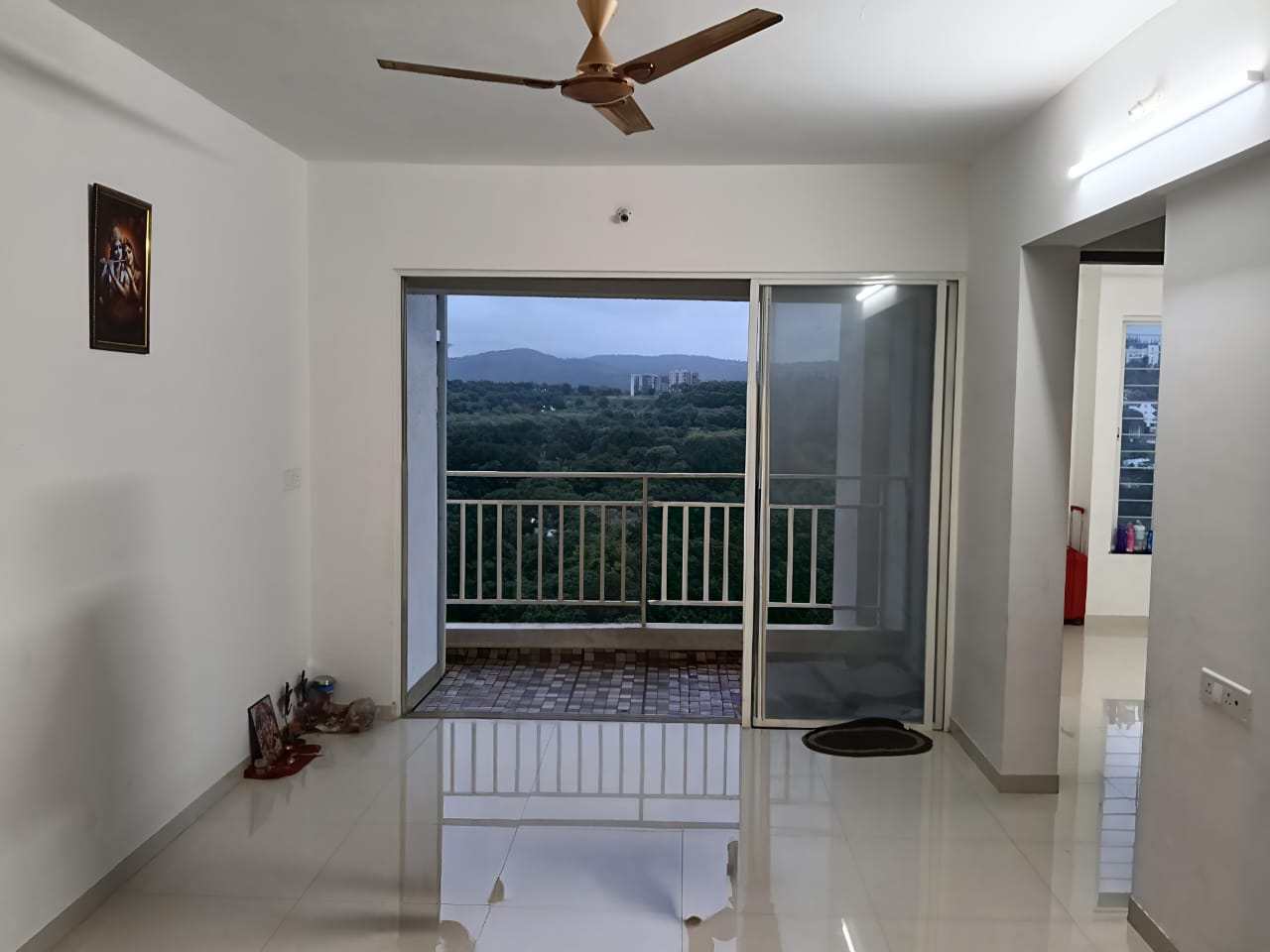 2 BHK + Servant Room Apartment For Rent in Majestique Mrugavarsha