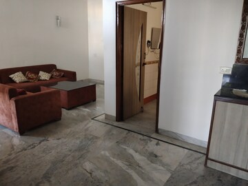 Room in 2 BHK Apartment at Sector 21c – for Rent
