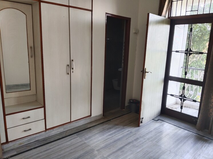 undefined, sector 21c 2 Bedroom 1150 Sq.Ft. Apartment In Sector 21c Faridabad 9088500