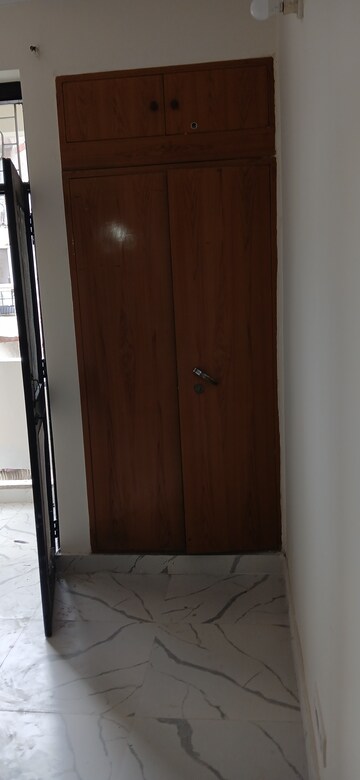 Furnished Amenities in 2 BHK Apartment at Purvanchal PMO Apartments, Sector 62 – for Rent