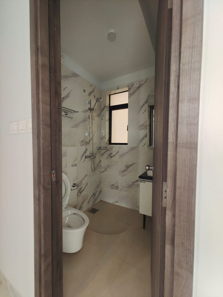 Bathroom, risland-the-icon 2 Bedroom 636 Sq.Ft. Apartment In Dhokali Thane 9088524