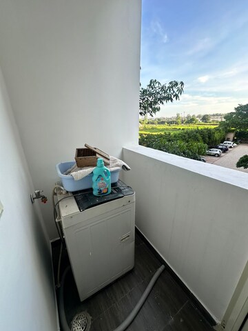 Balcony in 3 BHK Apartment at Patiala Road – for Rent
