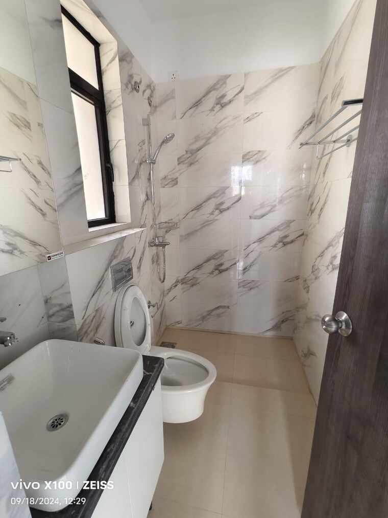 Bathroom, risland-the-icon 2 Bedroom 561 Sq.Ft. Apartment In Dhokali Thane 9088531
