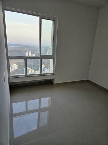 Room in 1 BHK Apartment at Puraniks City Reserva, Ghodbunder Road – for Rent